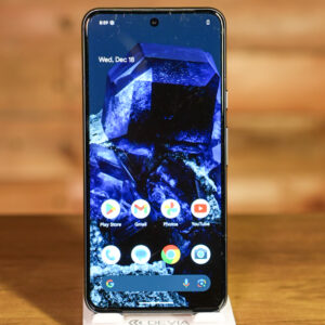 Google Pixel 8 128GB – Black – Good Condition - Image 4