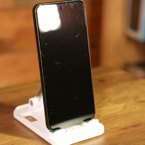 Google Pixel 8 128GB – Black – Good Condition - Image 5