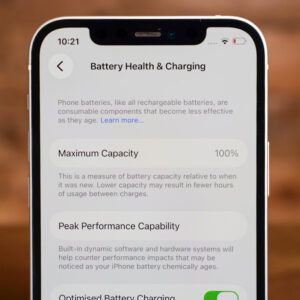 Apple iPhone 12 64GB – White – Great Condition – 100% Battery Health – Unlocked - Image 3