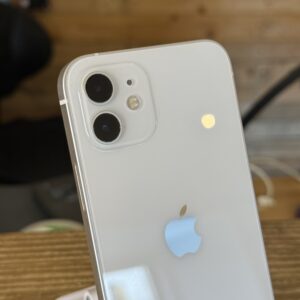 Apple iPhone 12 64GB – White – Great Condition – 100% Battery Health – Unlocked - Image 3