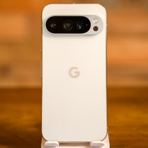 Google Pixel 9 Pro 128GB – Porcelain (White/Silver) – Like New – 95% Battery Health