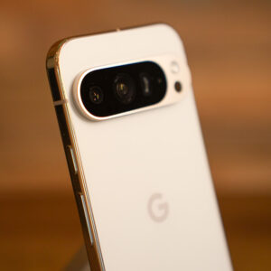 Google Pixel 9 Pro 128GB – Porcelain (White/Silver) – Like New – 95% Battery Health - Image 5